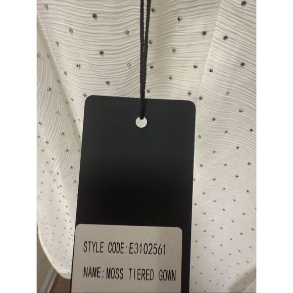 Elliatt Moss Tiered Embellished Gown White bachelorette wedding Bridal size S NW - Picture 10 of 11